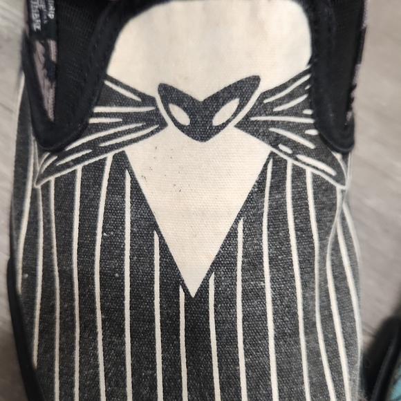 Disney Nightmare Before Christmas Canvas Time Burton Slip Ons Size 7 Mens - Picture 10 of 11